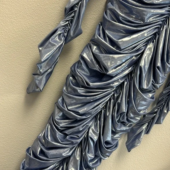Long Sleeve Ruched Metallic Dress - Picture 11 of 12